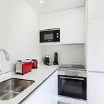 Apartament Modern @ Palacio De Cristal