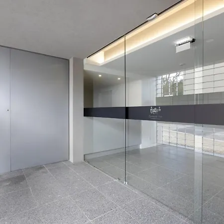 Modern @ Palacio De Cristal アパート ポルト